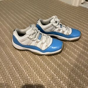 Jordan 11 Low UNC